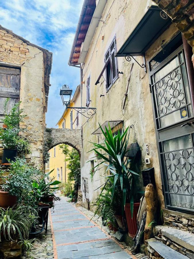 Ferienwohnung Ca' de Raffe' Lingueglietta Exterior foto
